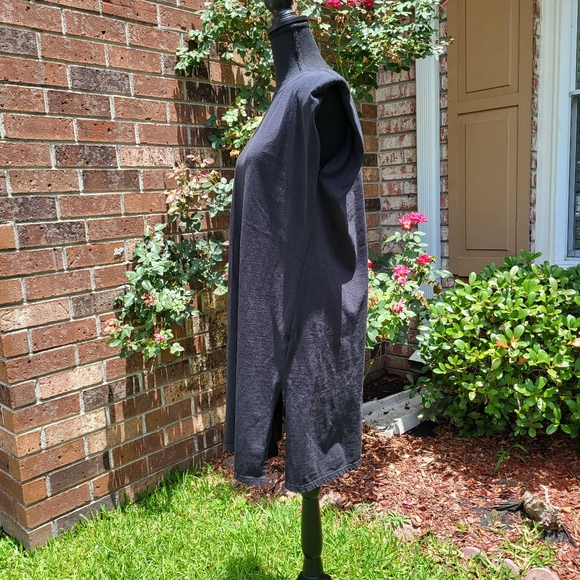 Shoe Dazzle - Black Sleeveless Shoulder Pad Tee Shirt Dress - Picture 4 of 5